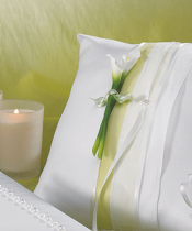 Bridal Beauty Calla Lily Square Ring Pillow